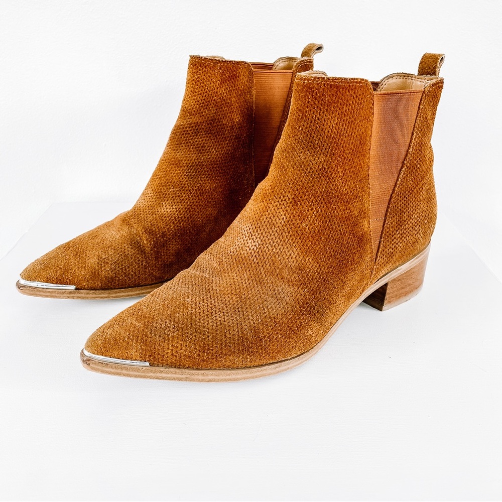Marc Fisher Yale Pointy Toe Chelsea Bootie Textured Tan Cognac Leather Suede Sz7